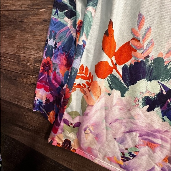 Soft Surroundings Graphic Floral Blouse - Picture 3 of 8